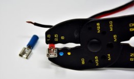 24小时黑客联系方式微信：全天候技术支援，解决紧急系统漏洞与数据恢复难题