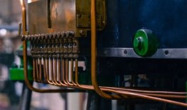 便宜黑客联系方式真的靠谱吗？揭秘低价背后的巨大风险与合法替代方案