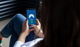 黑客app提款追款平台安全吗？揭秘风险与合法替代方案，避免资金损失