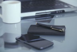 盗qq密码神器免费无需激活？揭秘背后陷阱与法律风险，保护账号安全更安心