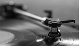 正规黑客在线接单QQ服务指南：安全可靠的技术支持与风险防范