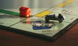 钱被骗了找黑客能拿回来吗？揭秘真实风险与合法追回途径